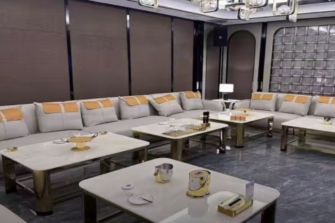 天水夜场邀约开朗女生共创美好时光